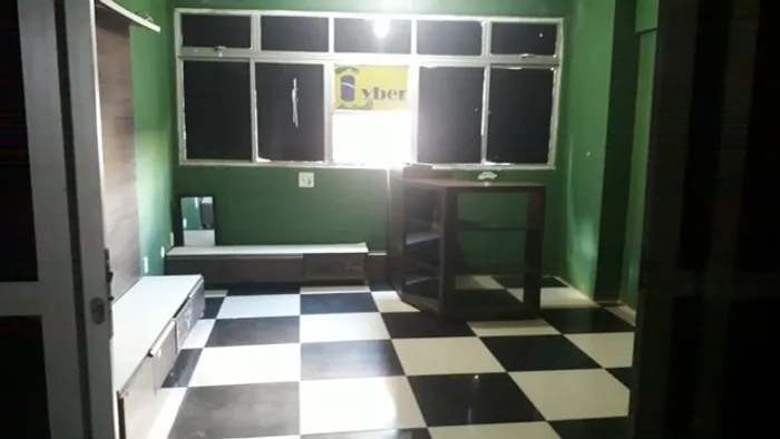 Sala comercial Edf Pessoa de Melo vendo ou alugo