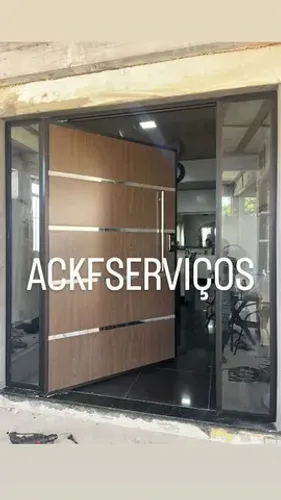 Portas pivotantes acm alumínio 