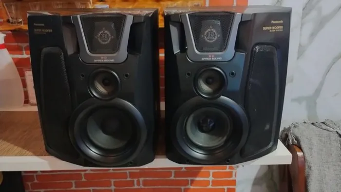 Caixas Panasonic 3 vias+ sub 200wts 6 ohms.leia