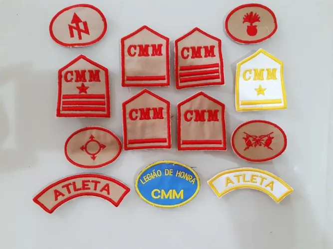 Divisas do colégio Militar EB
