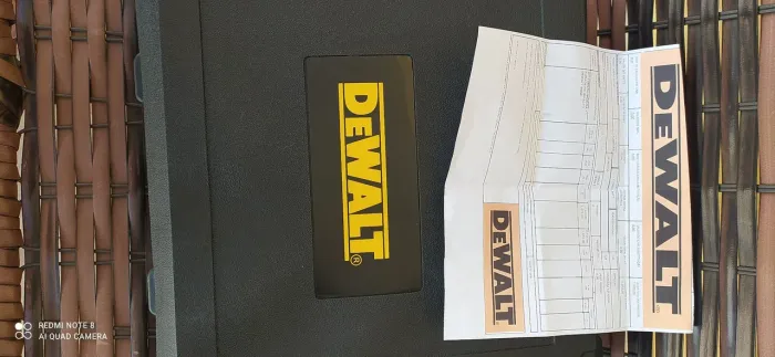 Kit Esmerilhadeira e furadeira Dwalt