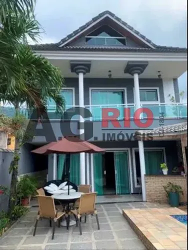 Casa em Condomínio - Duplex / Residencial / Camorim