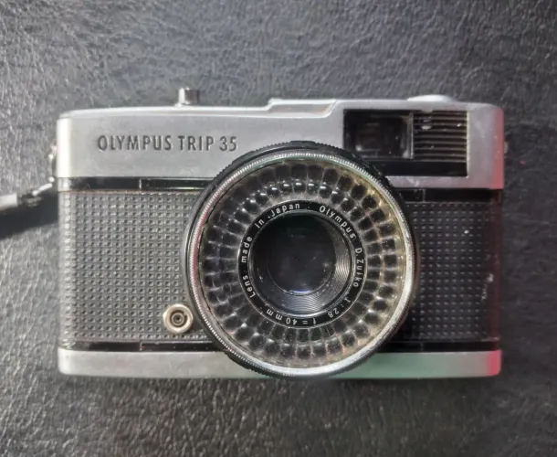 Câmera Olympus Trip Revisada