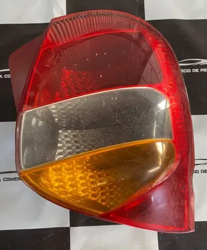 Lanterna Fiat Palio Fire 2001 A 2006 C/Detalhe