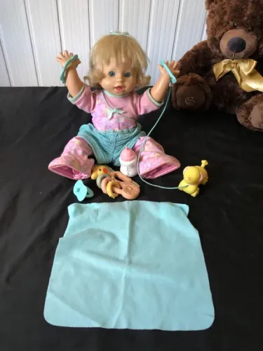 Boneca Little Mommy Primeiros Passos