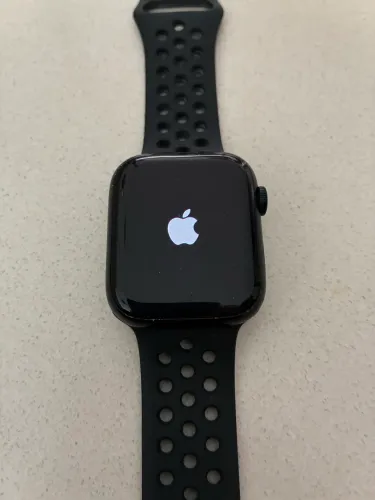 Apple Watch Nike séries 7  45mm midnight