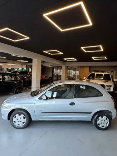 Celta Lt 2010 2 portas 