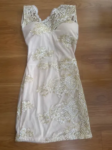 Vestido curto de festa tamanho P