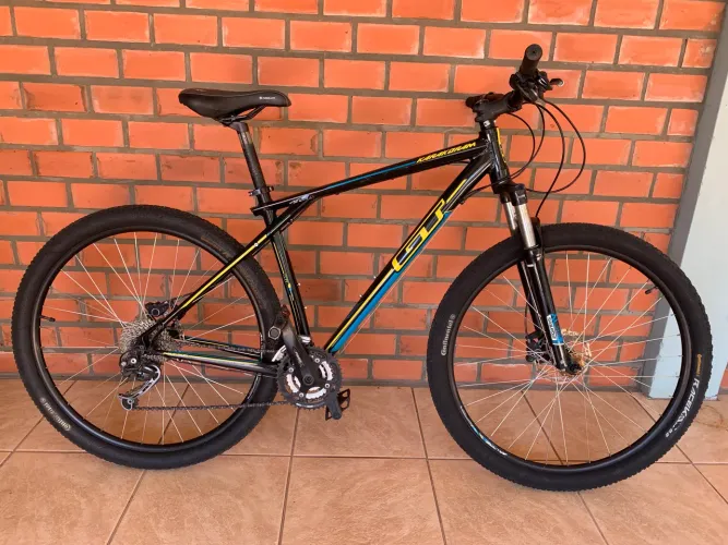 Bike GT Kararakdram aro 29