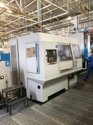 Fresadora de Engrenagens Mikron Type A-15CNC com Alimentação Automática