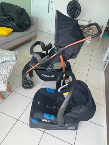 Kit burigotto (carrinho, ninho, bebê conforto e base) com acessórios 