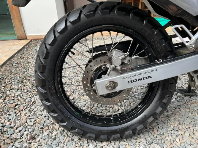 Vende-se Falcon 2013