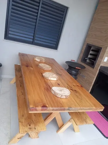 Mesa de Madeira Rústica para Área Externa