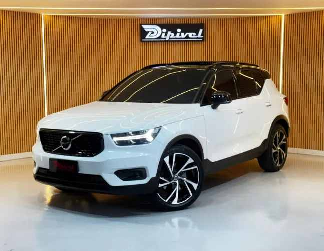Volvo XC40 T-5 R-design 2.0 252cv AWD 2025