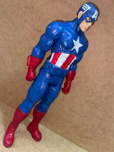 Boneco Capitão América hasbro