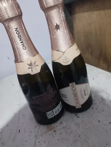 2 Garrafas de Champanhe Chandon Brut Rosé