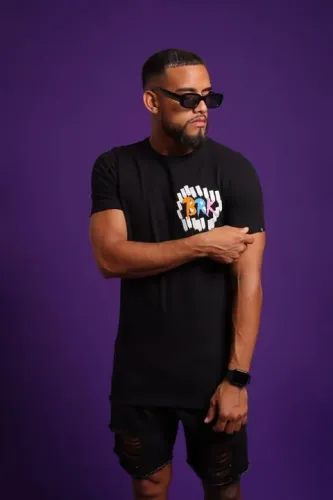 Camiseta Preta com Estampa