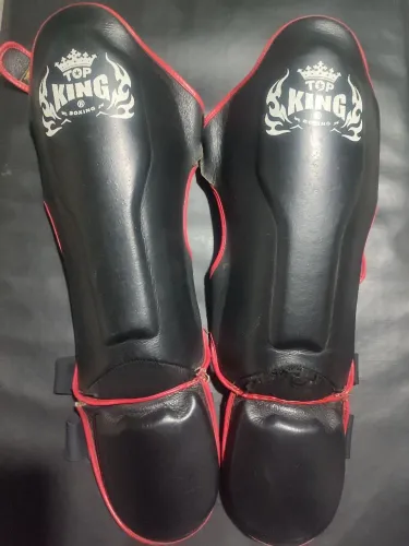 Caneleiras Muay Thai