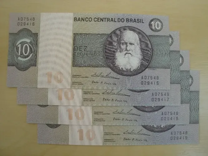 Quatro Cédulas de 10 Cruzeiros - Raras