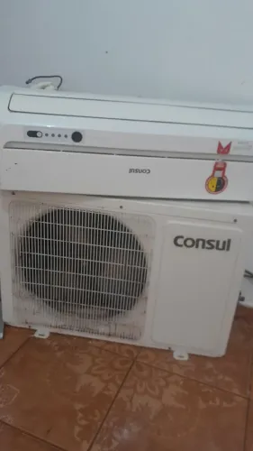 vendo Central de Ar usada precisando de algum reparo mas funciona.