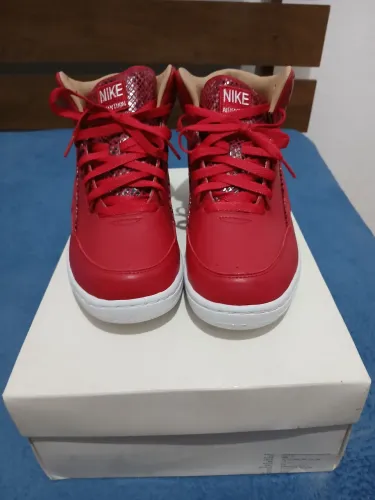 Nike Air Python Vermelho - Novo!