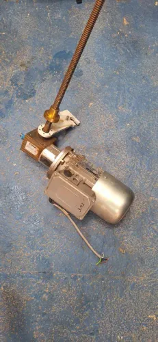 Motor motofreio trifásico 0.33 cv redução 1/16