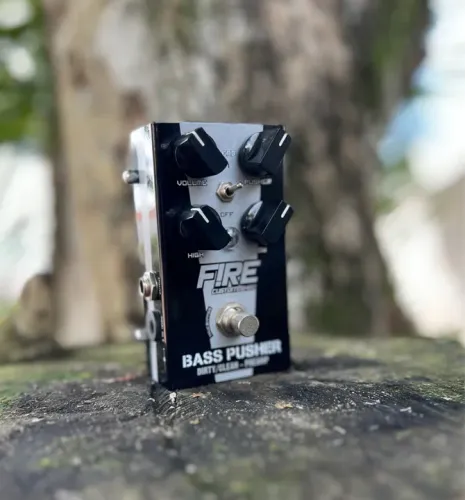 PEDAL FIRE BASS PUSHER PREAMP