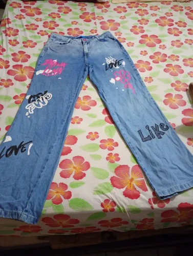 Calça jeans tamanho 16 anos