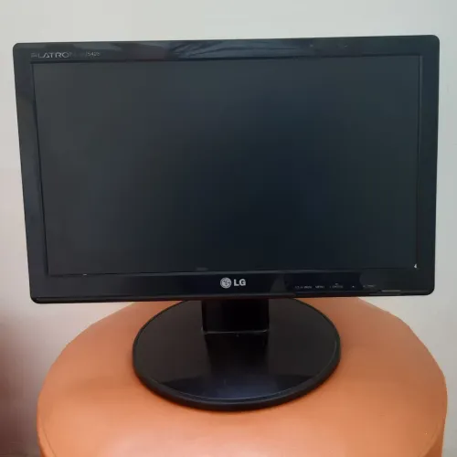 Monitor LG 15 pol. (com defeito)