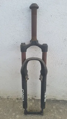 Suspensão Dianteira RST Capa aro 26