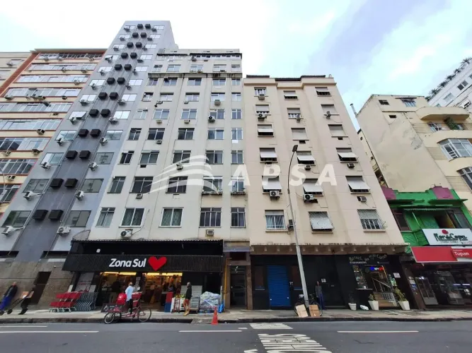 EXCELENTE APARTAMENTO, DE FUNDOS, AREJADO, QUARTO AMPLO, COZINHA, BANHEIRO SOCIAL COM BOX