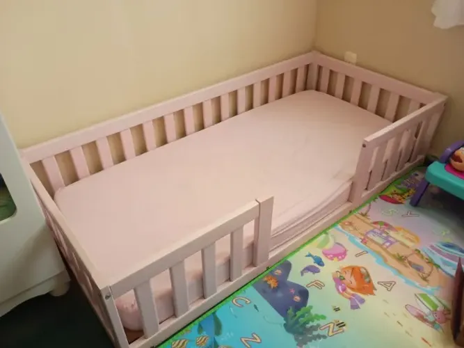 Cama infantil com grade