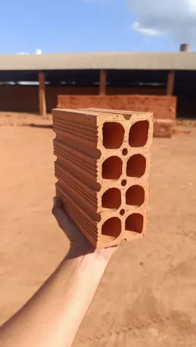 Tijolos 8 furos 09x19x19 