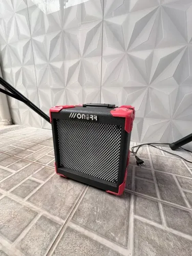 Amplificador caixa de som Guitarra/violão Onerr Block 20 Mt
