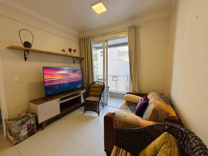 Apartamento a 190 metros do mar / Praia de Palmas