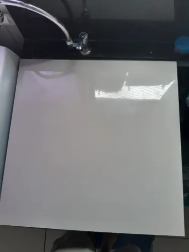 Porcelanato Polido e Retificado Biancogres 60x60 - 8 Unidades