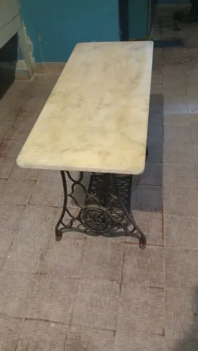 Pé de máquina com Pedra de mármore