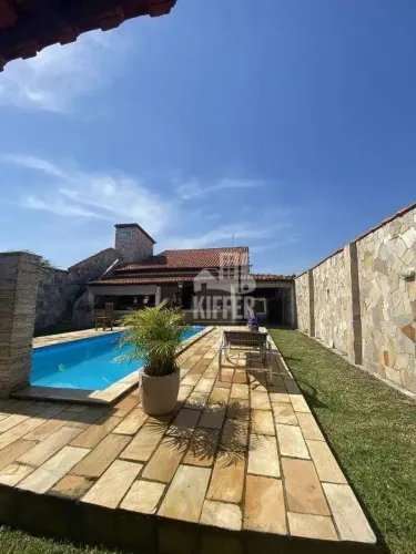Casa com 3 quartos à venda, 230 m² por R$ 620.000 - Ponta Negra - Maricá/RJ