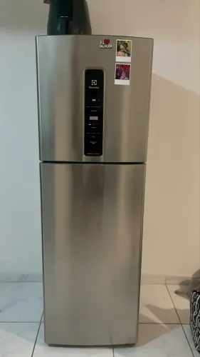 Geladeira Eletrolux Frost Free Inverter 410L