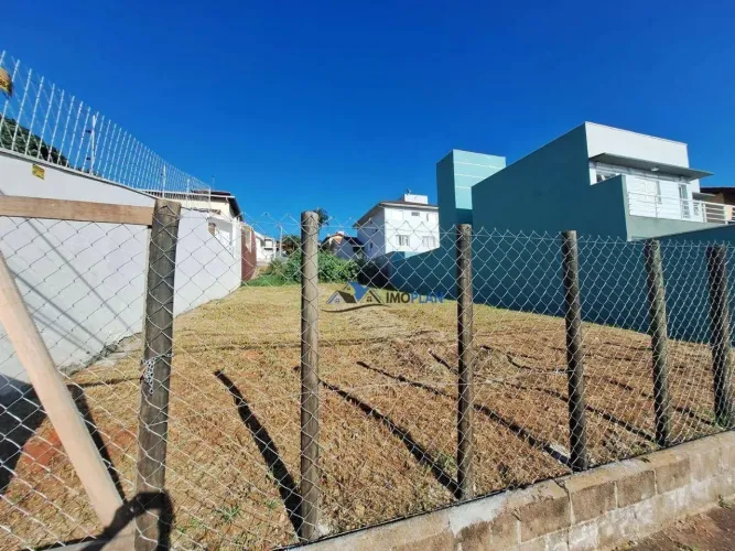 TERRENO NO JARDIM SAMAMBAIA