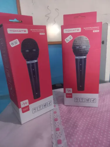 Microfones tomates profissionais