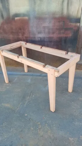 Base de madeira rústica para projetos DIY