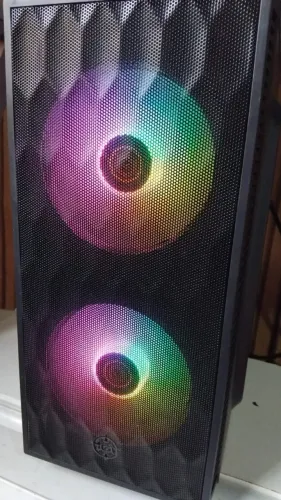 PC Gamer i3 8100 | GTX 750 Ti 4GB | 8GB RAM DDR4 | SSD 240GB - Só o Gabinete