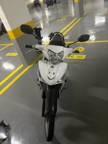 Yamaha Crypton 115 2015 ? Econômica e pronta pro dia a dia!