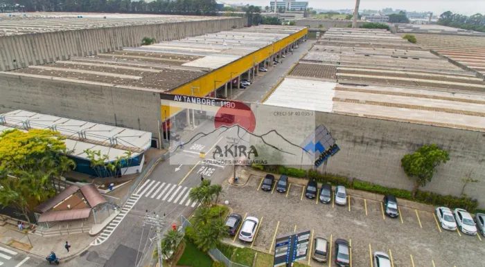 Alugo galpão 3.412 m² condominio fechado em Barueri!!