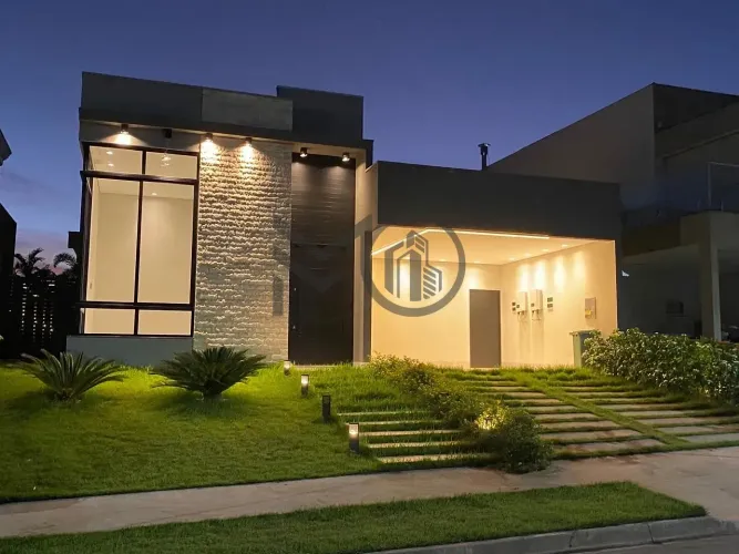 Casa à venda 3 Quartos, 3 Suites, 2 Vagas, 432M², Centro Sul, Várzea Grande - MT | CONDOMÍ