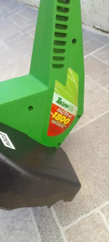 Vendo aparador de grama 1.800 w.