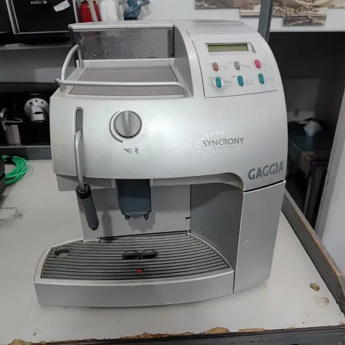 Máquina Gaggia Syncrony 220 volts-Abaxei para vender máquina revisada