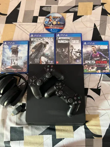 Ps4 slim 1Tb