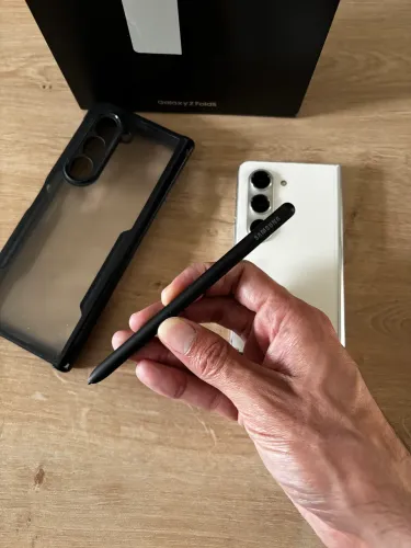 Samsung galaxy z fold 5